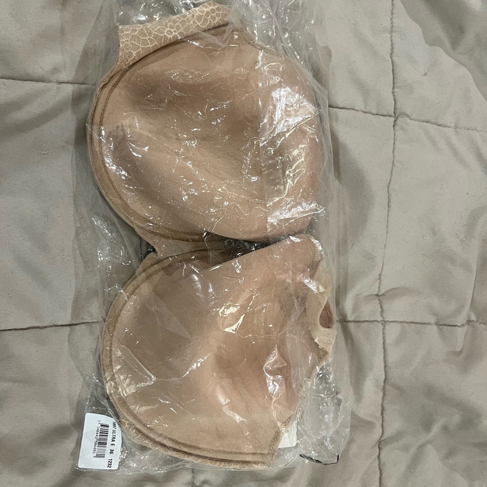 Chantelle C Magnifique Seamless Contour Minimizer